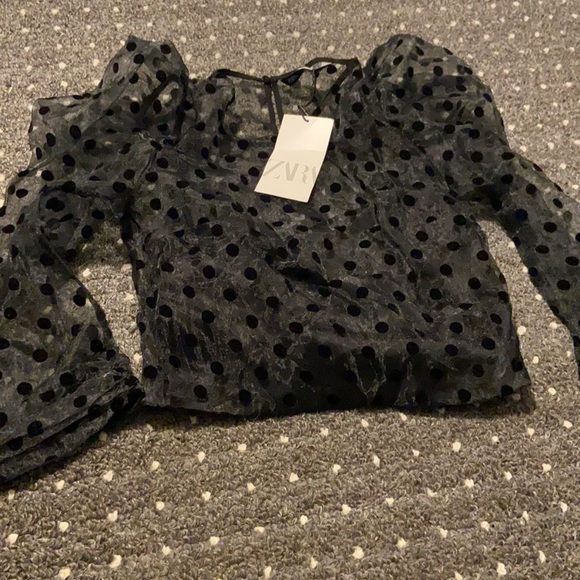 Zara bloggers favorite polka dot top - Picture 6 of 8